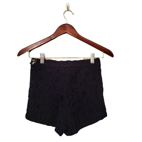 Hollister Womens Shorts Navy Blue S Lace Overlay Eyelet Pull on Short New - Picture 4 of 7